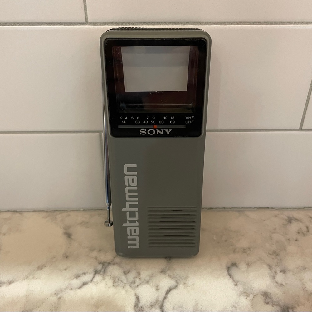 Sony Watchman Model FD-10A flat black and white TV
